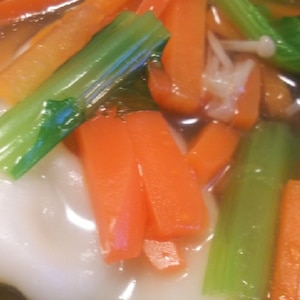市販の冷凍水餃子で簡単スープ